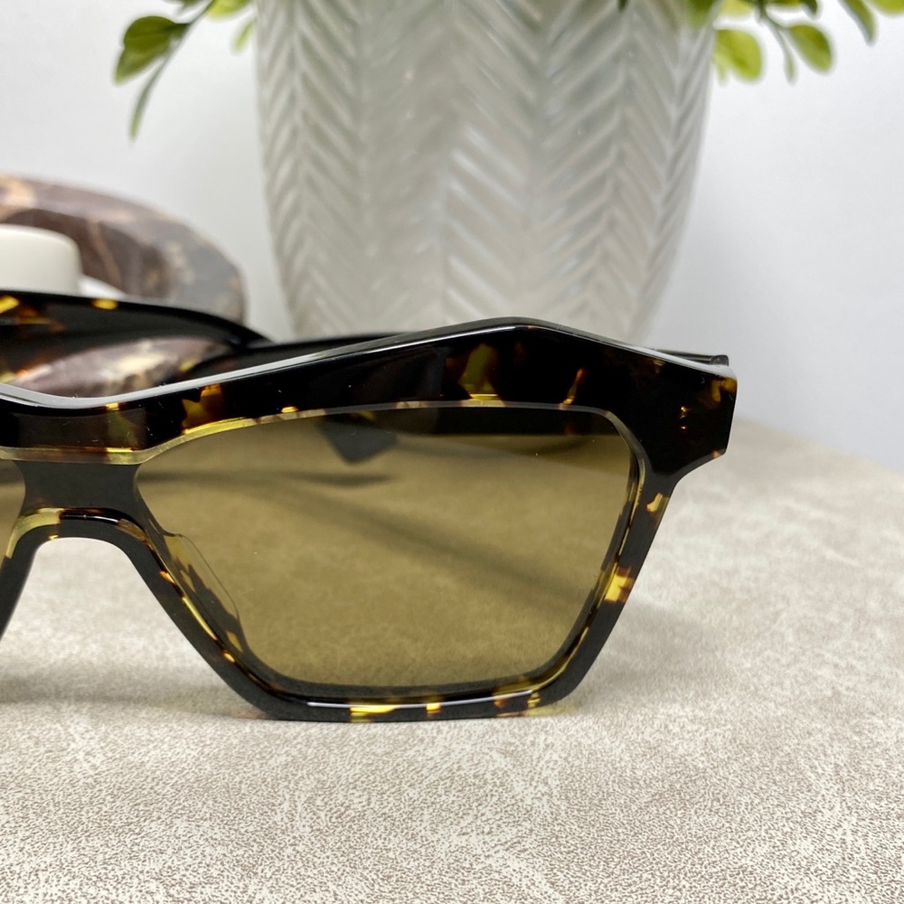 BOTTEGA VENETA 55mm Cat Eye Sunglasses Havana Frame Brown Lens | New in Case - Picture 2 of 11